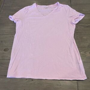 Amazon Essentials, V-neck t-shirt woman’s size XL, pink